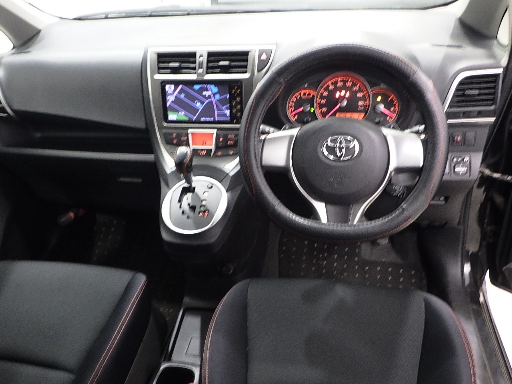 TOYOTA RACTIS