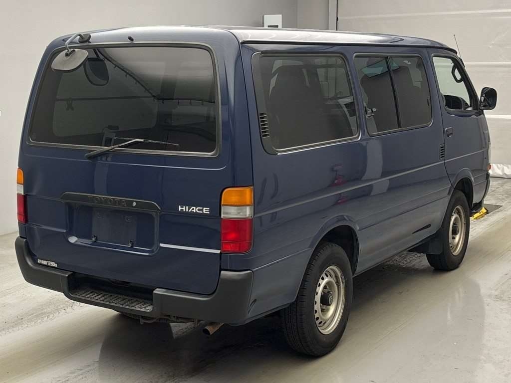 TOYOTA REGIUS ACE