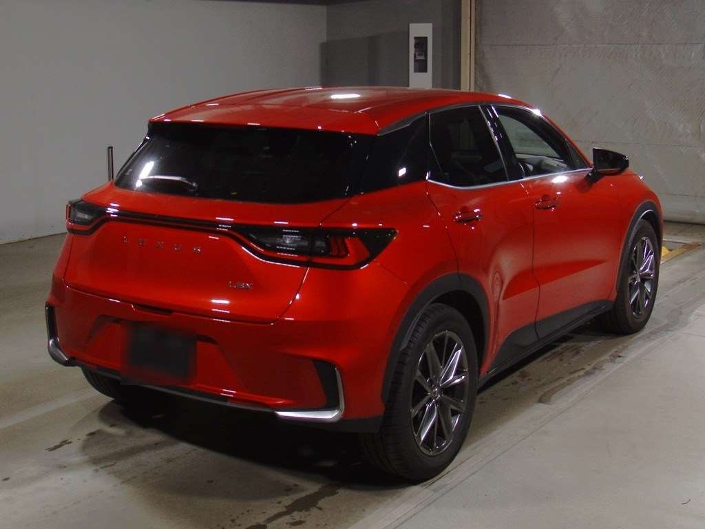 LEXUS LBX