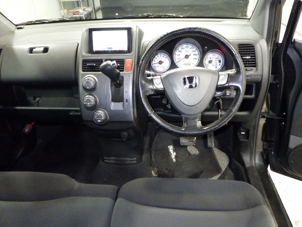 HONDA MOBILIO SPIKE