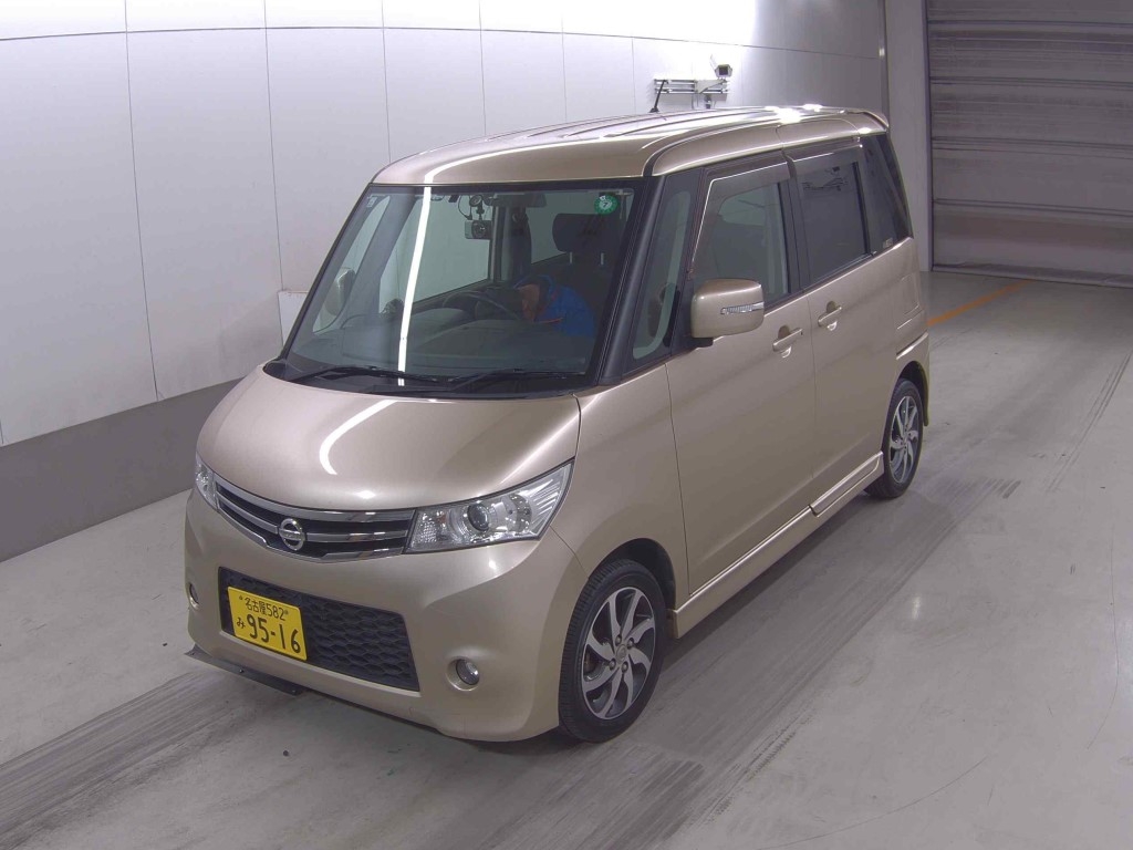 NISSAN ROOX