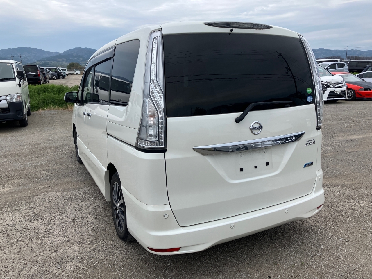 NISSAN SERENA