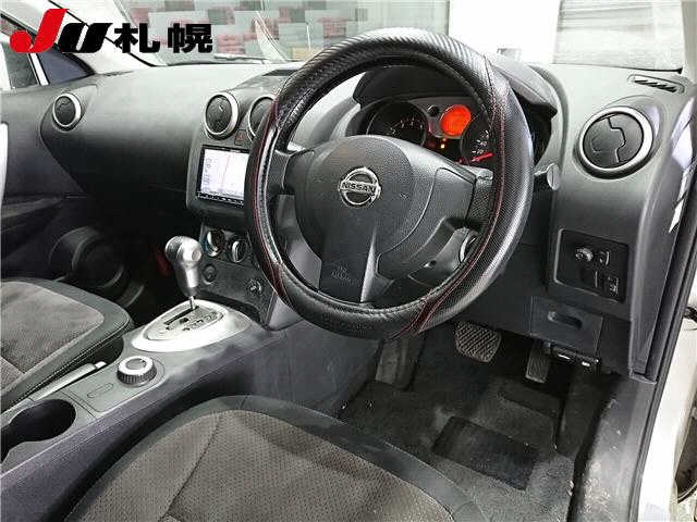 NISSAN DUALIS
