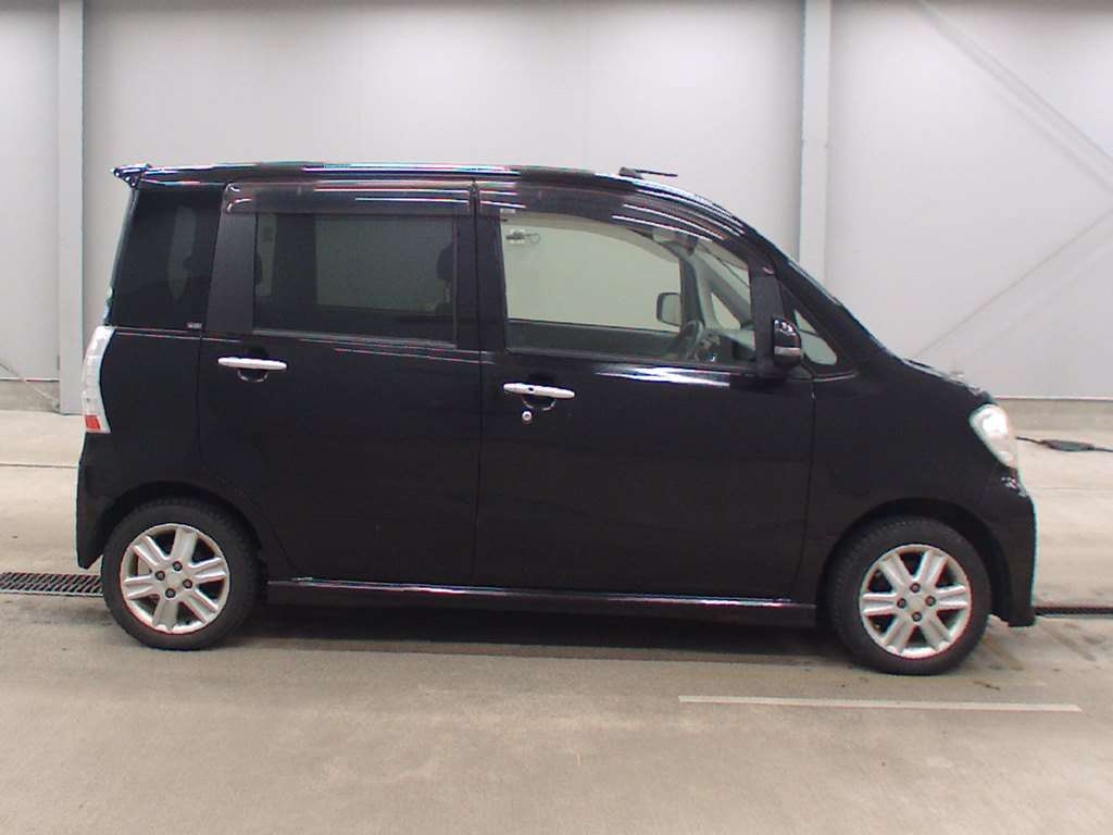 DAIHATSU TANTO EXE