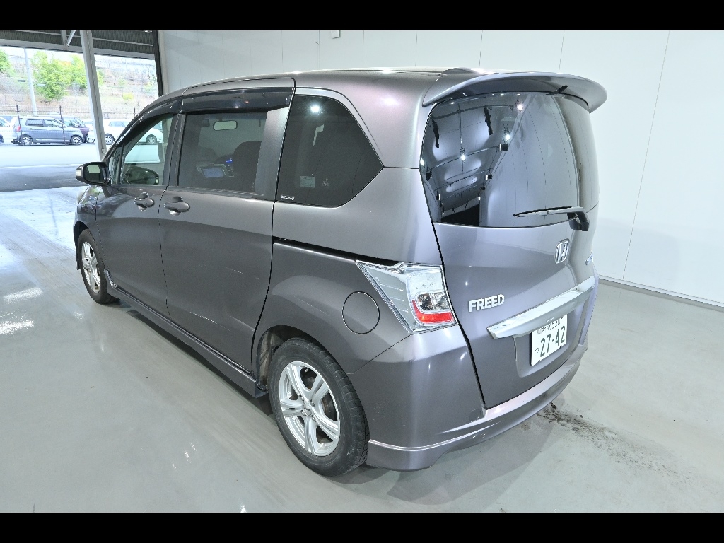 HONDA FREED