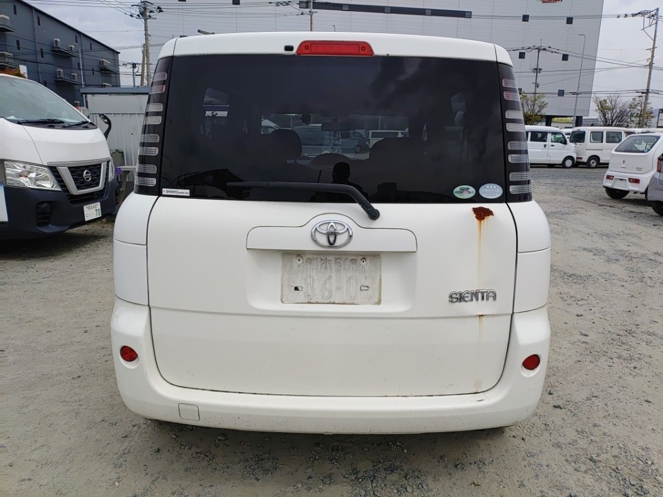 TOYOTA SIENTA