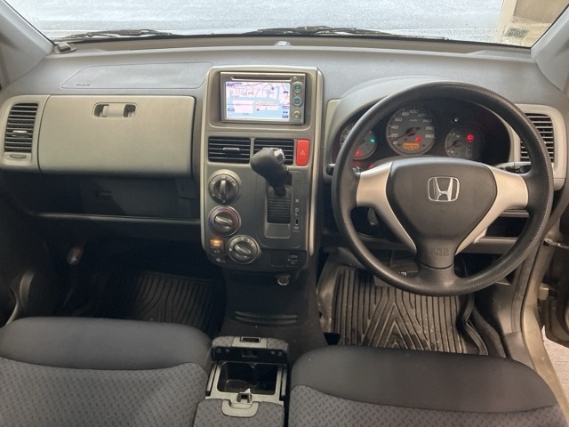 HONDA MOBILIO SPIKE