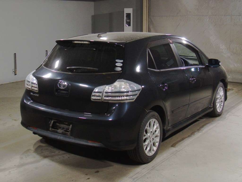 TOYOTA BLADE