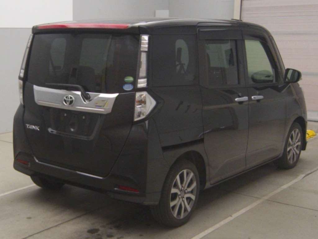 TOYOTA TANK