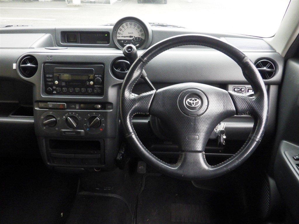 TOYOTA BB
