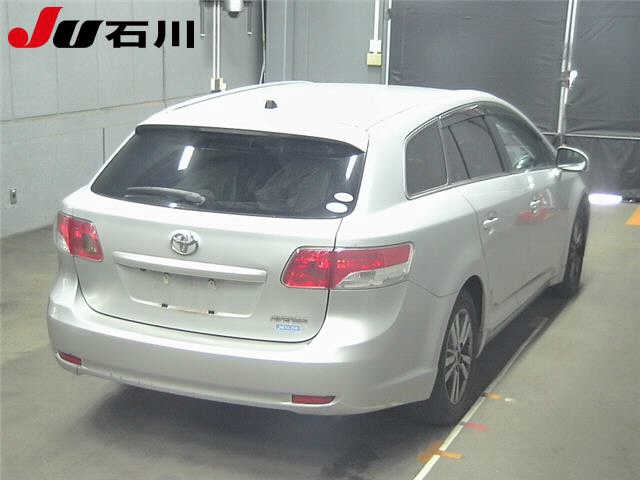 TOYOTA AVENSIS
