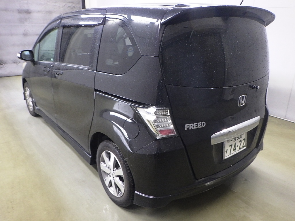 HONDA FREED