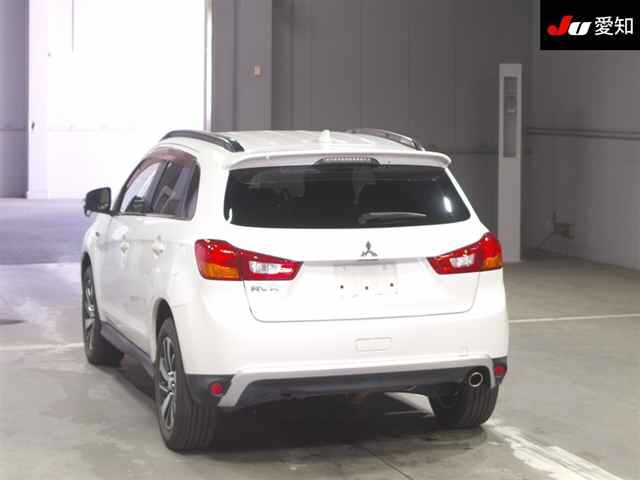 MITSUBISHI RVR