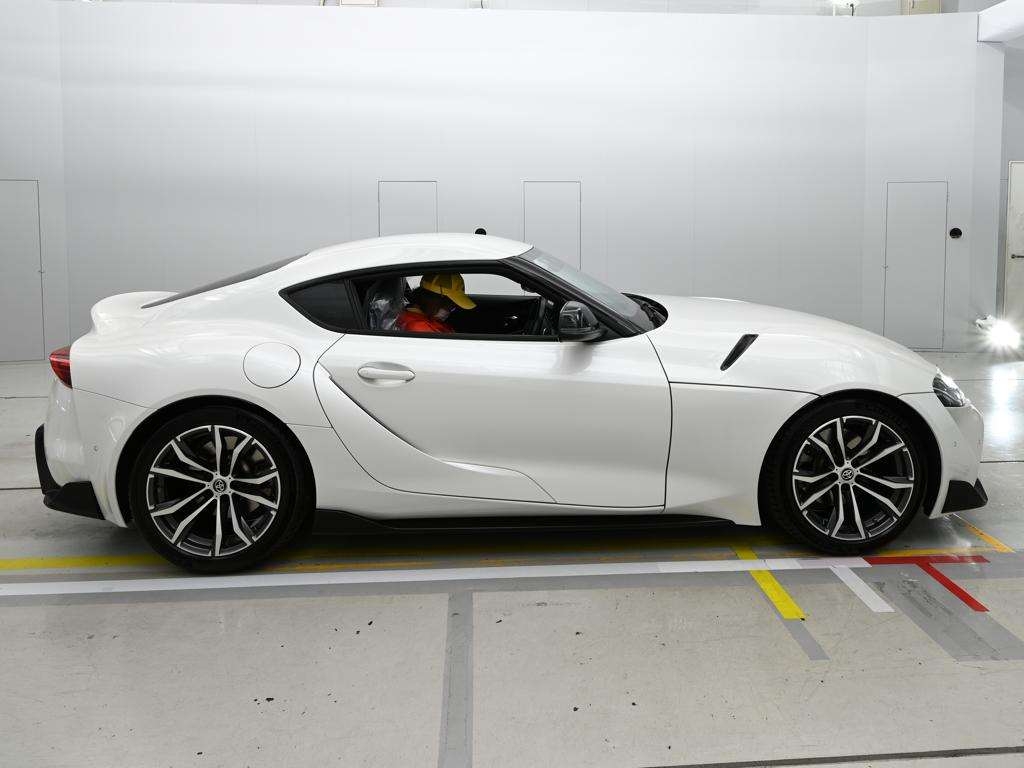 TOYOTA SUPRA