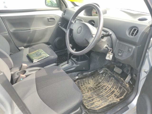 DAIHATSU ESSE