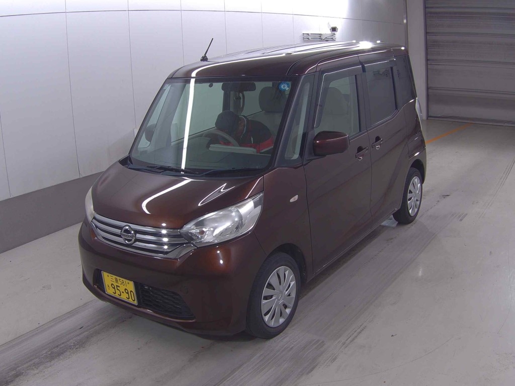 NISSAN DAYZ ROOX