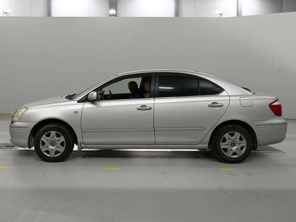 TOYOTA PREMIO