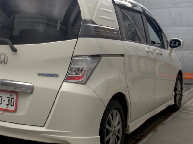 HONDA FREED SPIKE