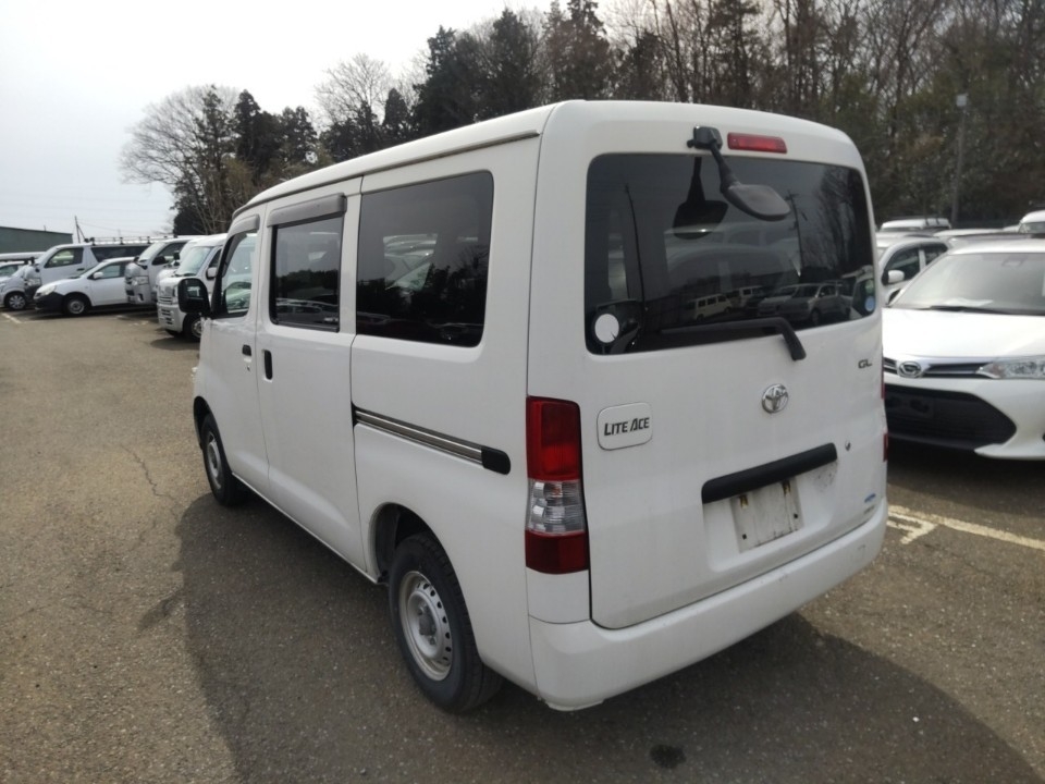 TOYOTA LITE ACE