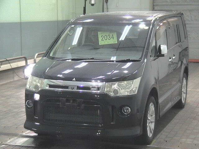 MITSUBISHI DELICA D:5