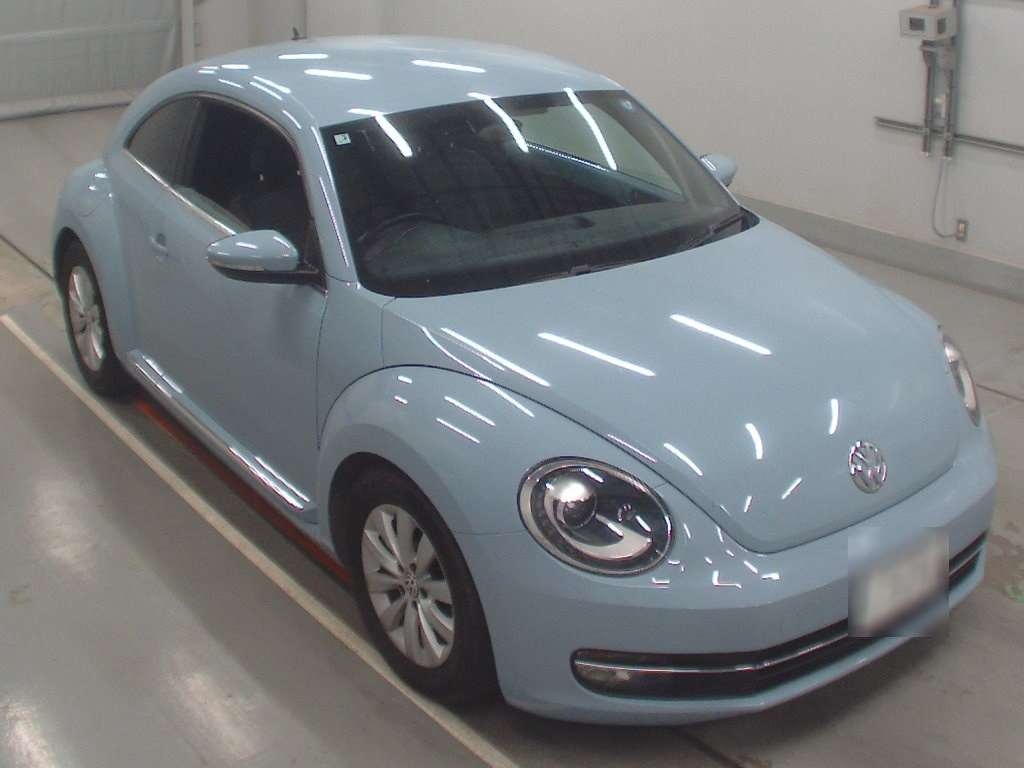 VOLKSWAGEN BEETLE