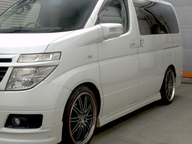 NISSAN ELGRAND