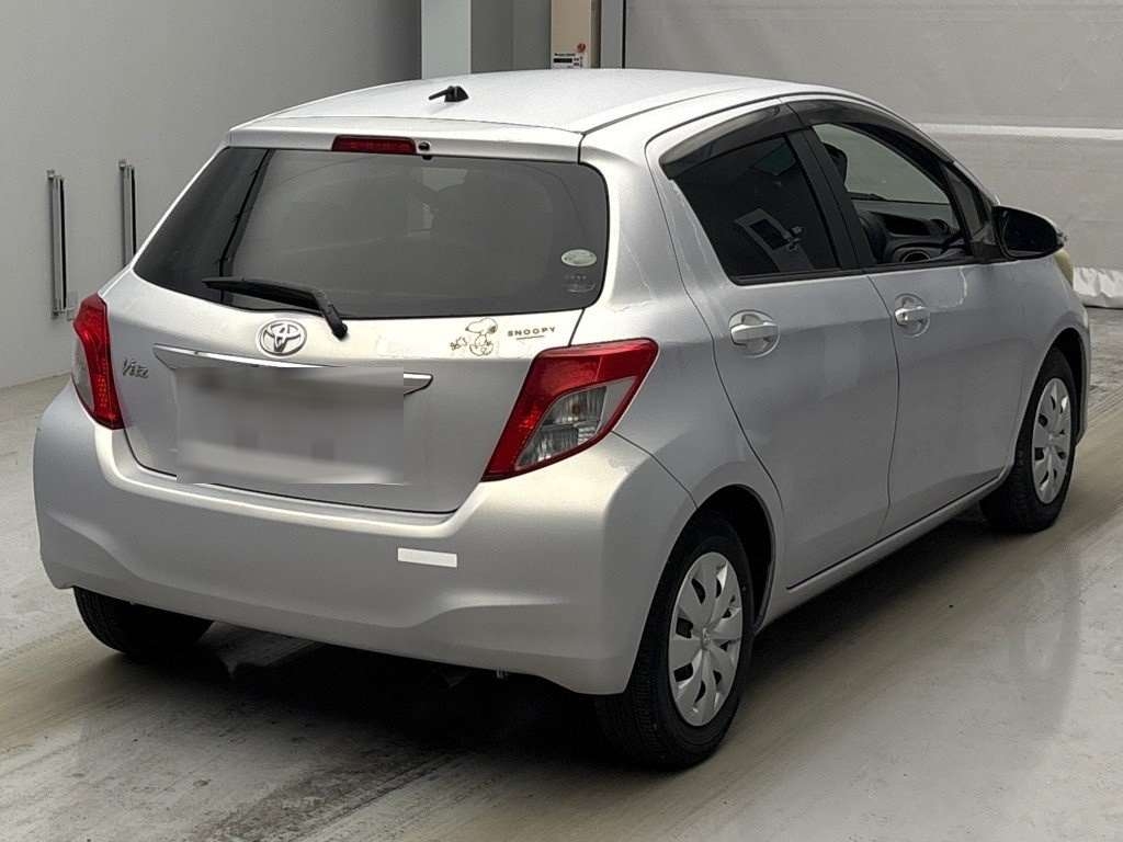 TOYOTA VITZ