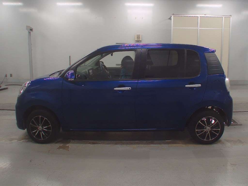 DAIHATSU BOON