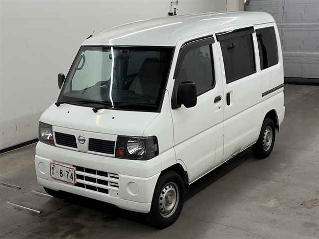NISSAN NV100 CLIPPER