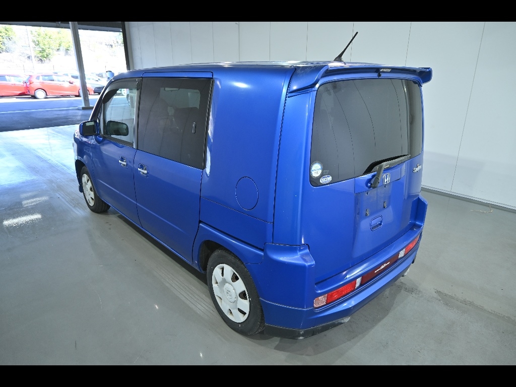 HONDA MOBILIO SPIKE