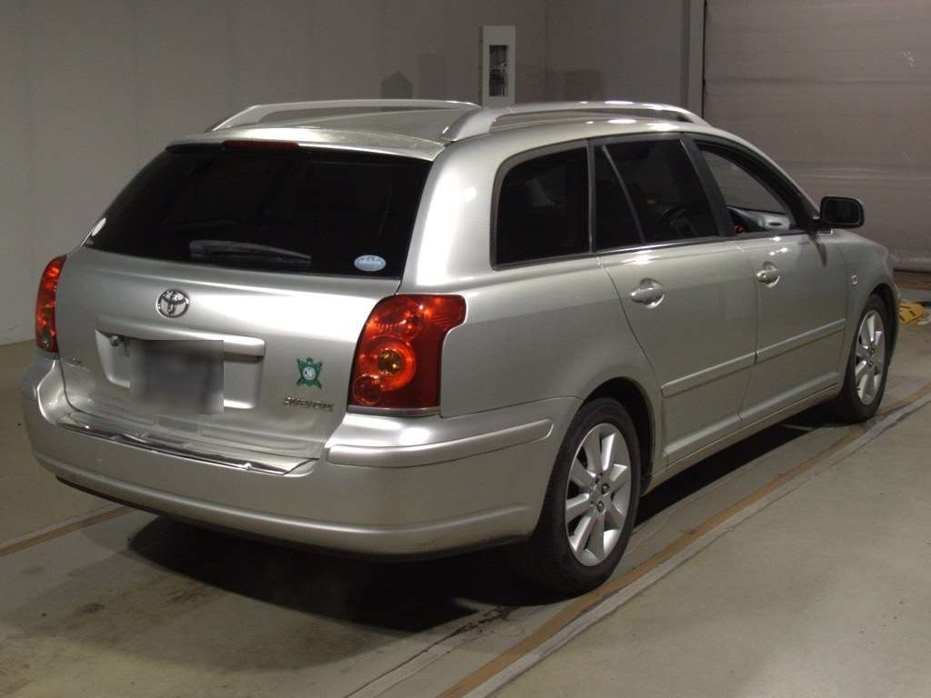 TOYOTA AVENSIS