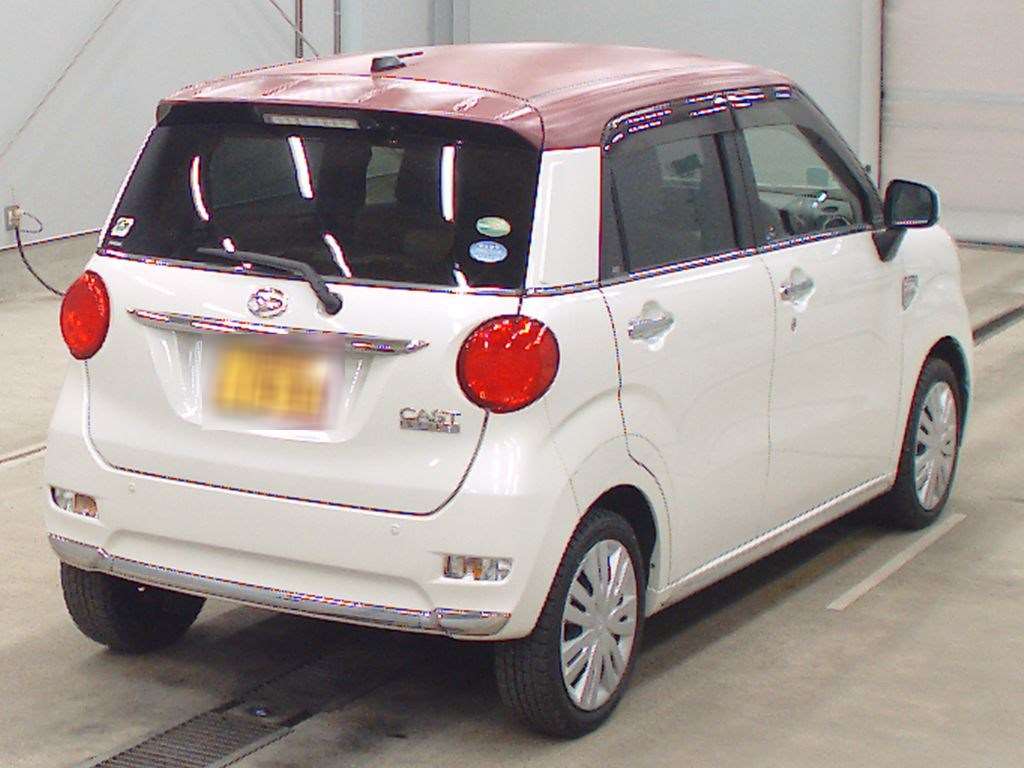 DAIHATSU CAST