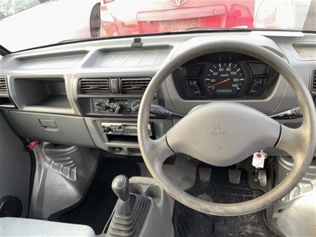 MITSUBISHI MINICAB