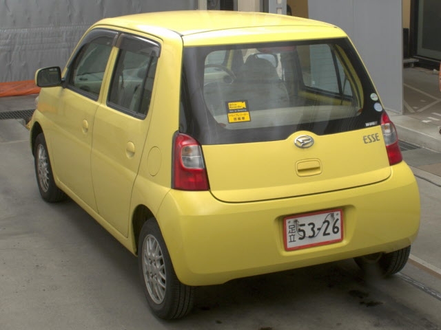 DAIHATSU ESSE