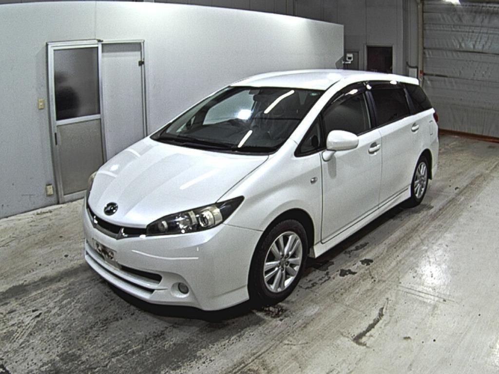TOYOTA WISH