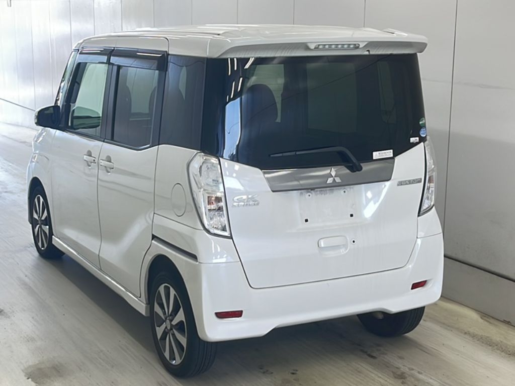 MITSUBISHI EK SPACE