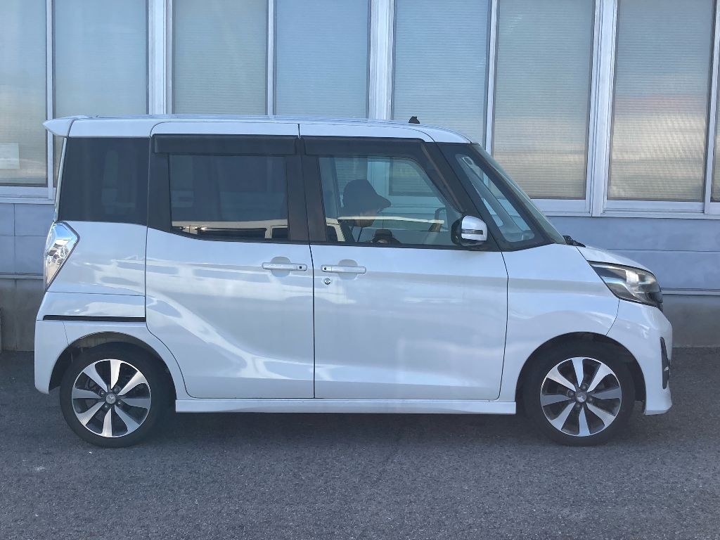 MITSUBISHI EK SPACE