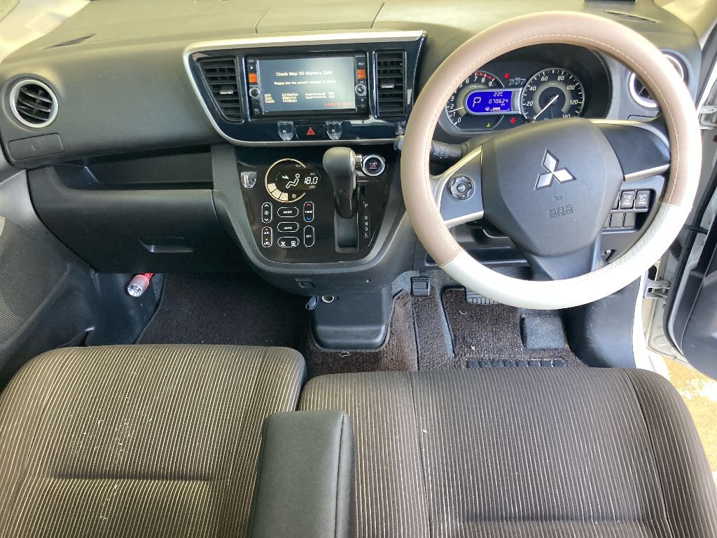 MITSUBISHI EK SPACE