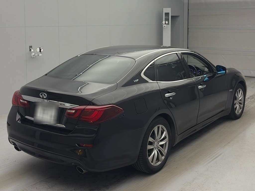 NISSAN FUGA