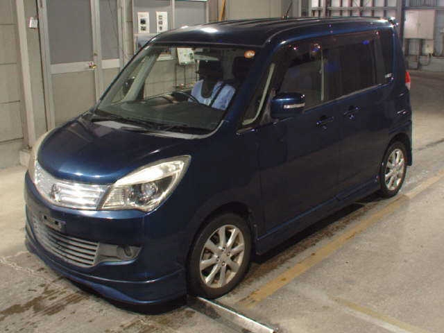 MITSUBISHI DELICA D:2