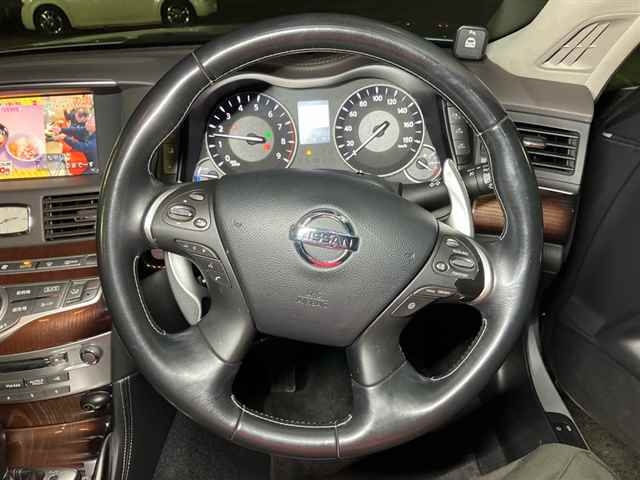 NISSAN FUGA