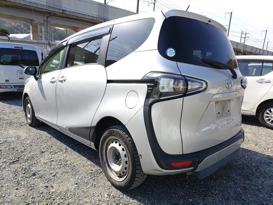 TOYOTA SIENTA