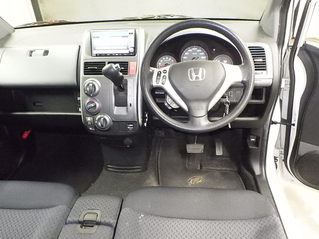 HONDA MOBILIO SPIKE