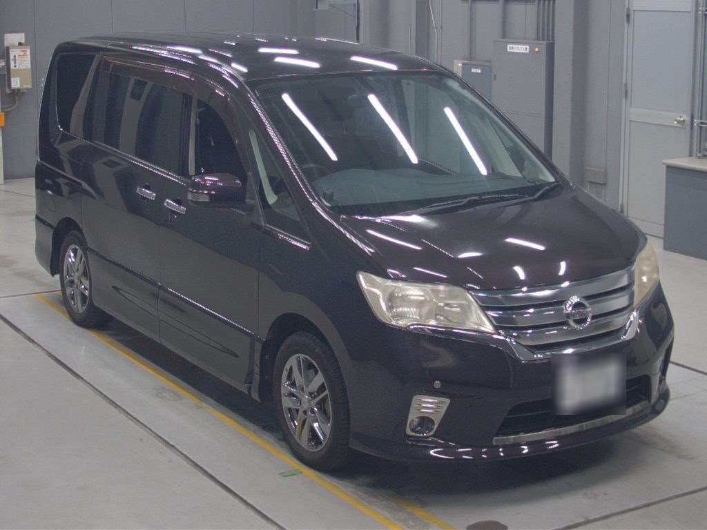 NISSAN SERENA