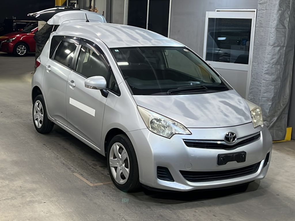 TOYOTA RACTIS