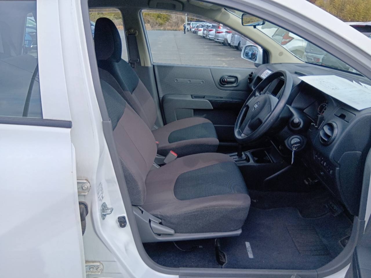 NISSAN AD