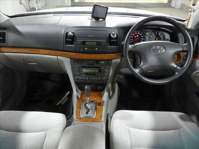 TOYOTA MARK II
