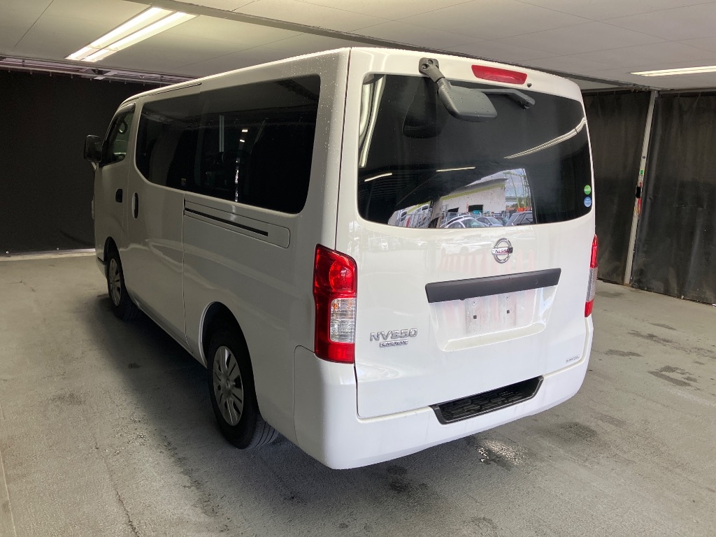NISSAN NV350 CARAVAN