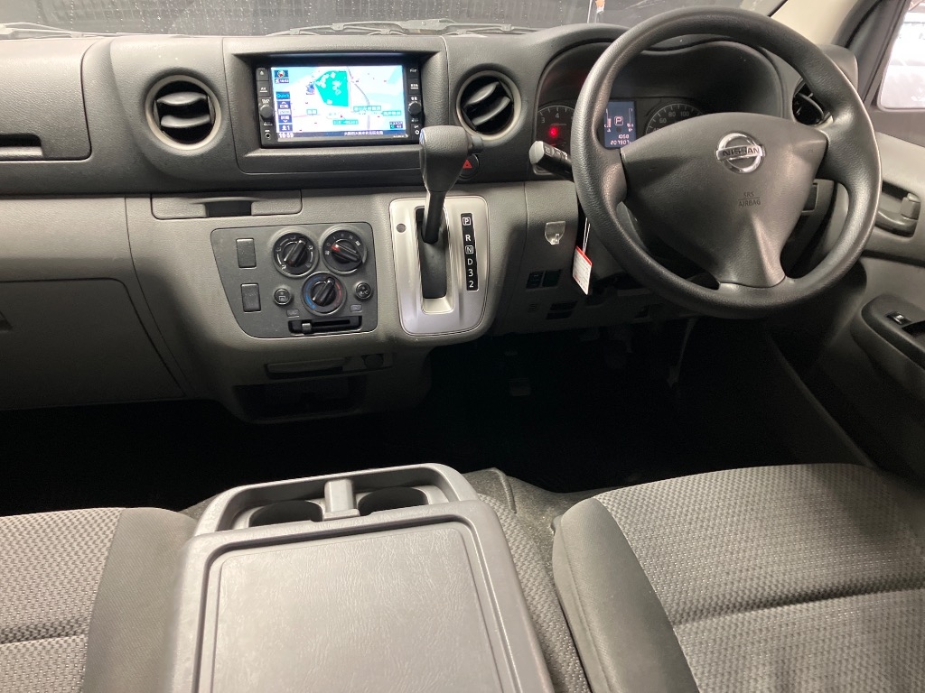 NISSAN NV350 CARAVAN