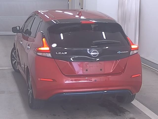 NISSAN LEAF